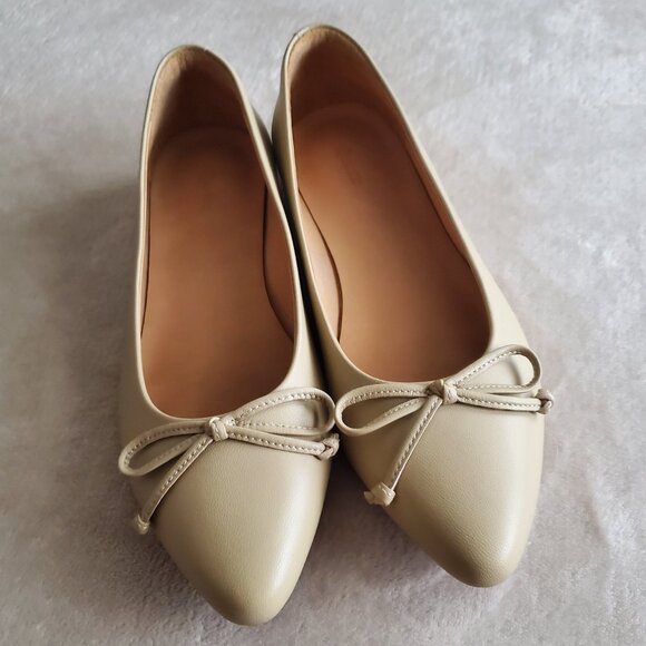 Quince Italian Leather Bow Pointed Women’s Flats Size 7 Color Almond Like new - Picture 8 of 14